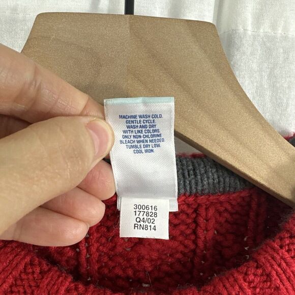 Old Navy Baby Vintage Red Cableknit Fisherman Wool Blend Sweater Size 2T Unisex - Picture 7 of 10
